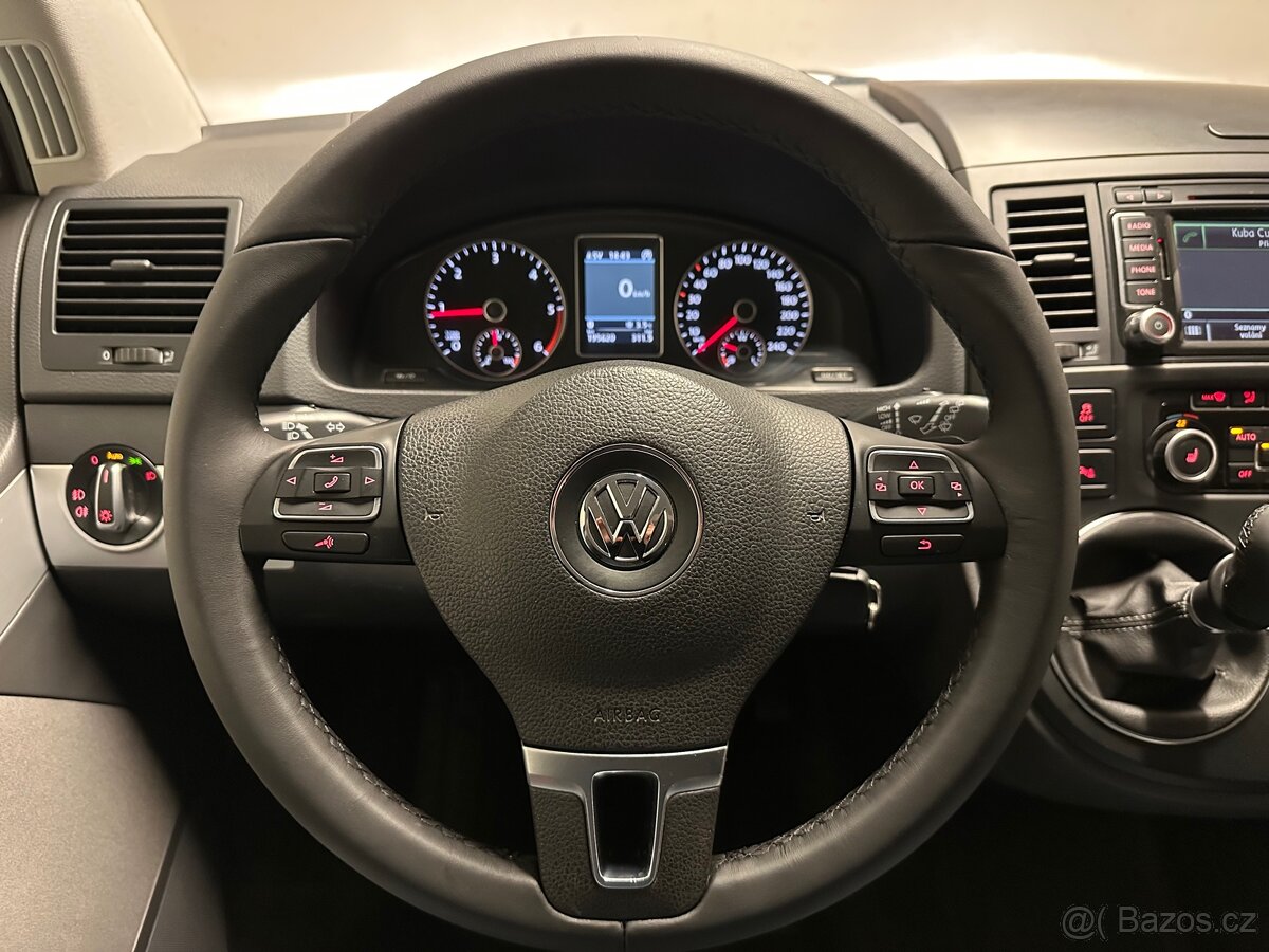 VW MULTIVAN LIFE T5.1 2.0TDI 103kW WEBASTO 7MÍST TEMPO TAŽNÉ - 17