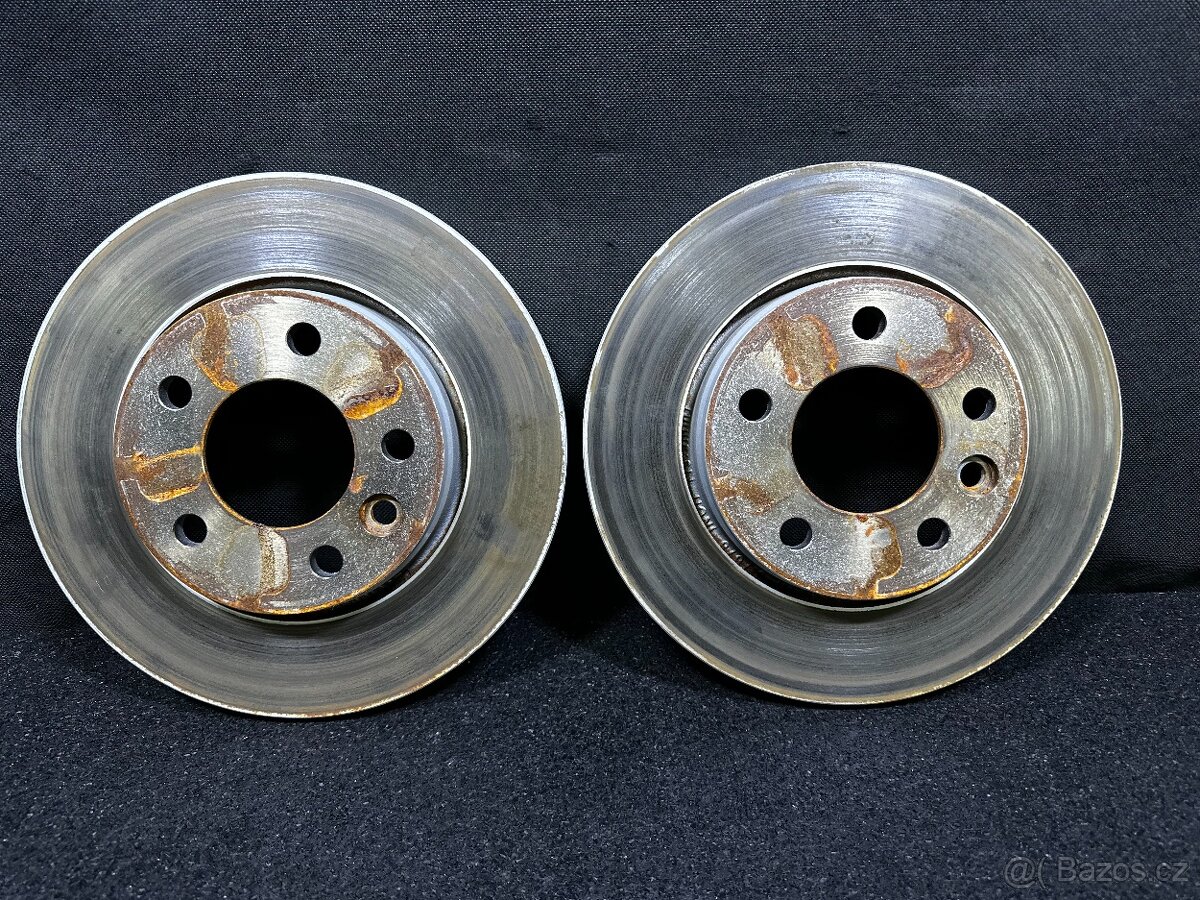 VW Transporter T6 T6.1 Brzdy komplet Kotouce Desticky - 17