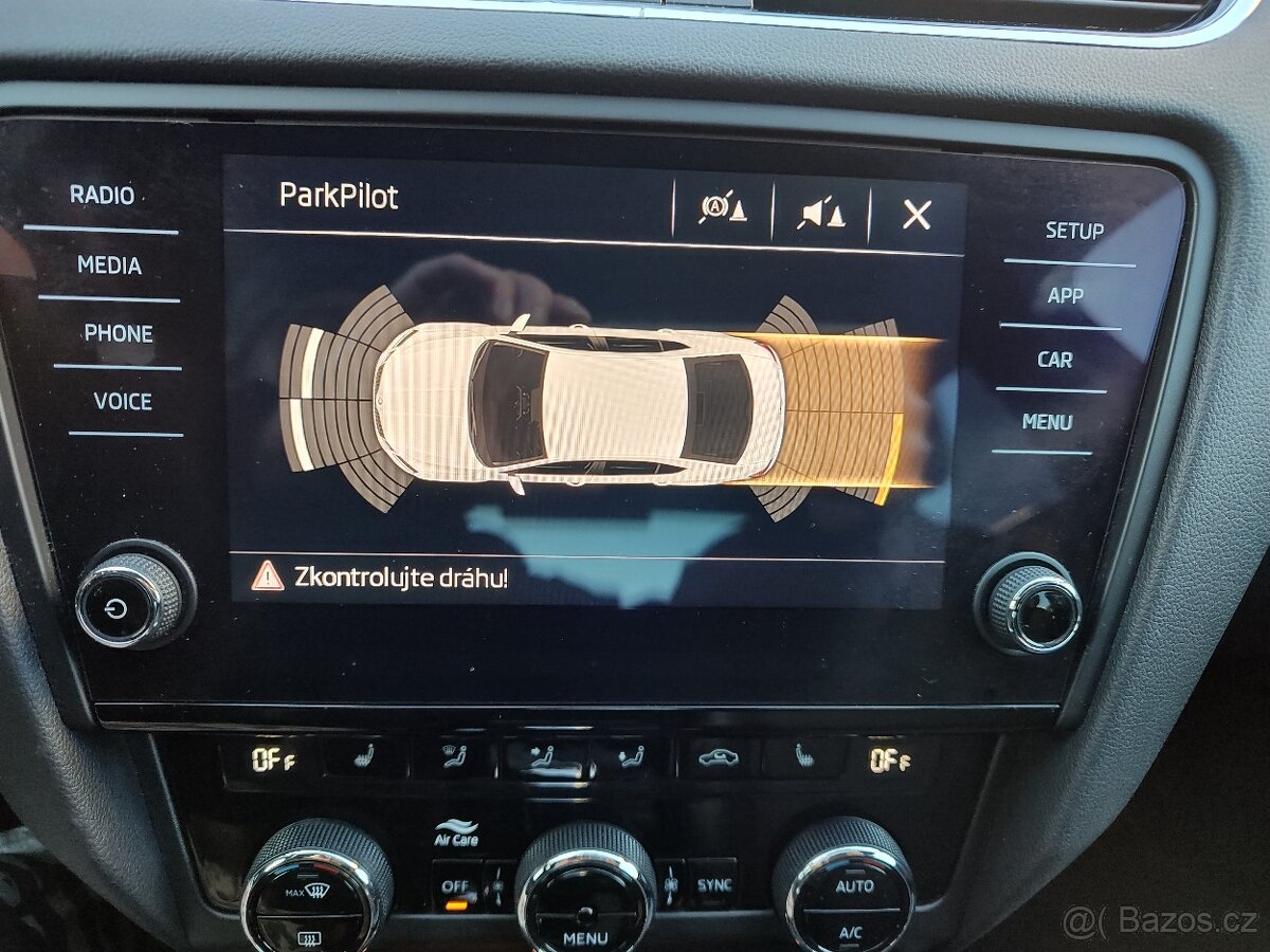 Škoda Octavia 2.0TSI/140kW/DSG/STYLE - 17