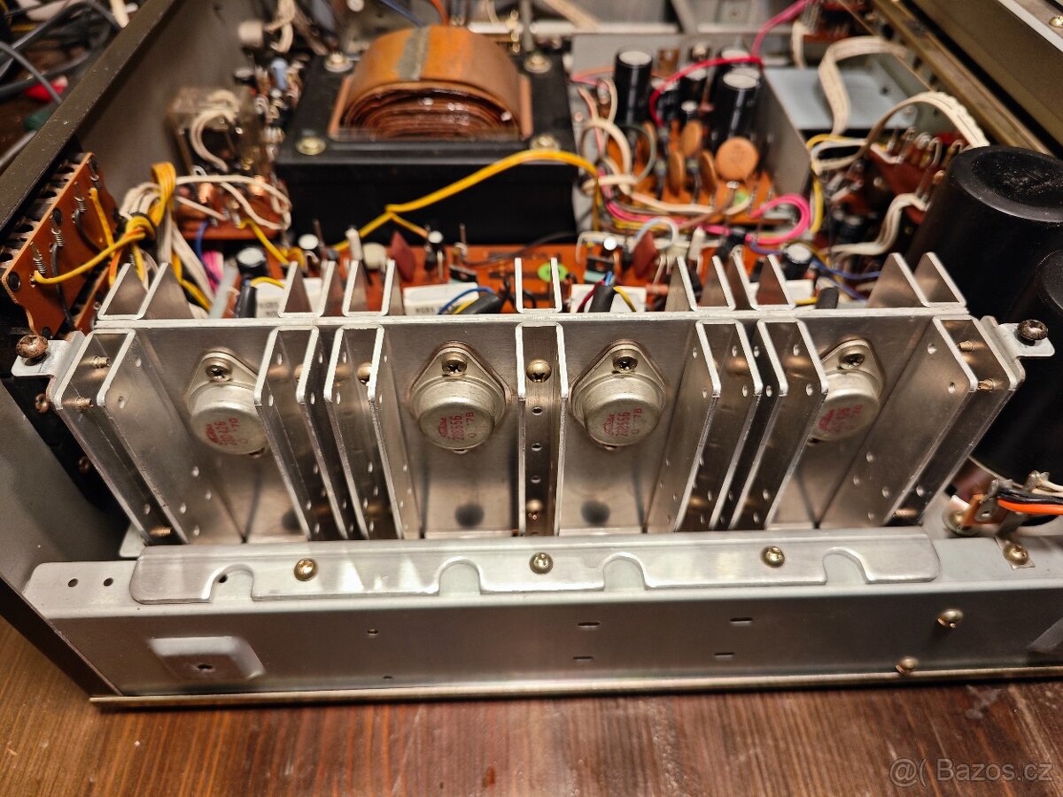 AKAI AA-1050 receiver, TOP model - 17