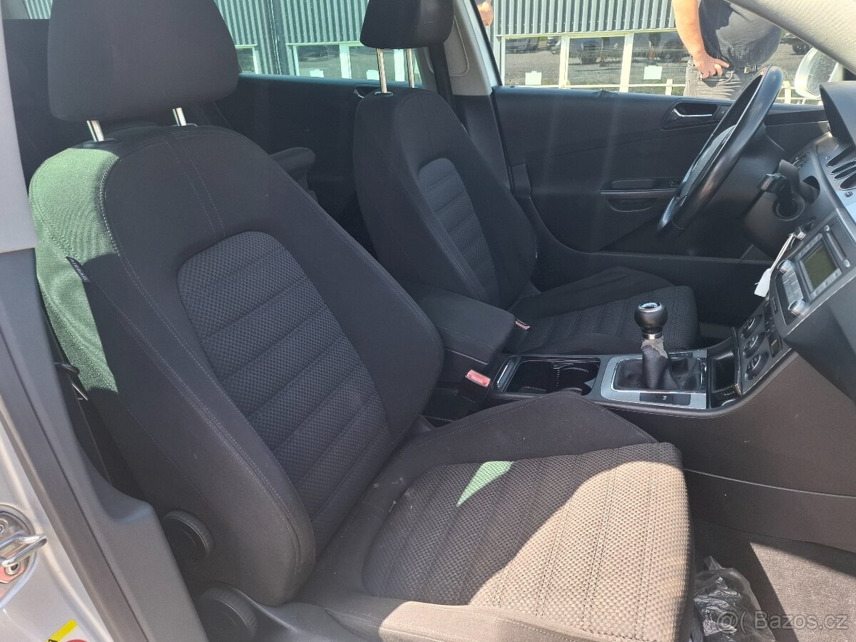 Prodám jako celek VW PASSAT B6 combi LA7W - 17