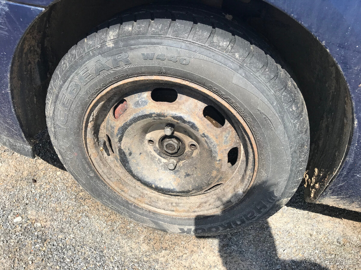 Peugeot 307 1,6i 2003 - díly - 17