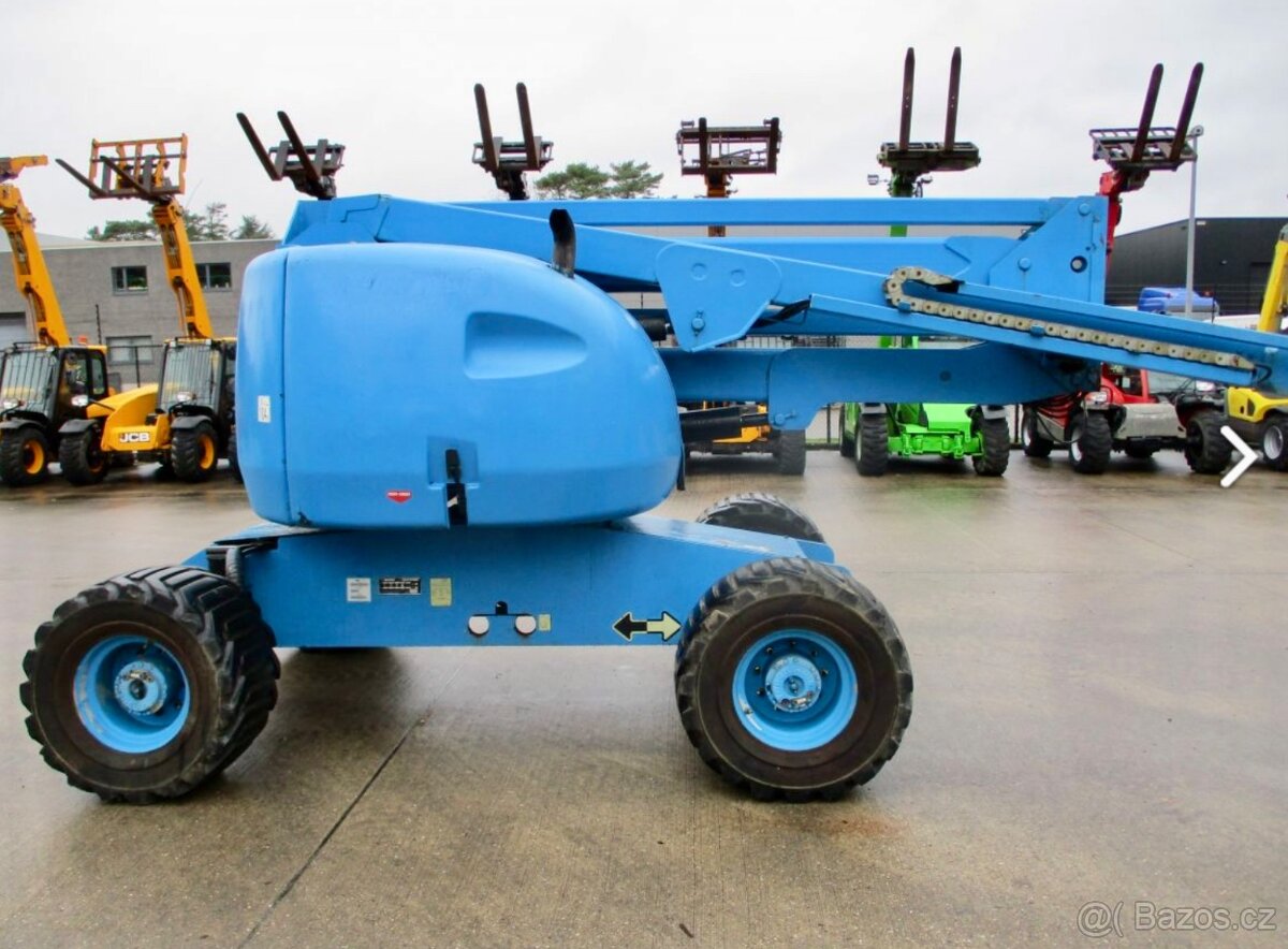 Terénní kloubová plošina JLG 510 AJ - 17