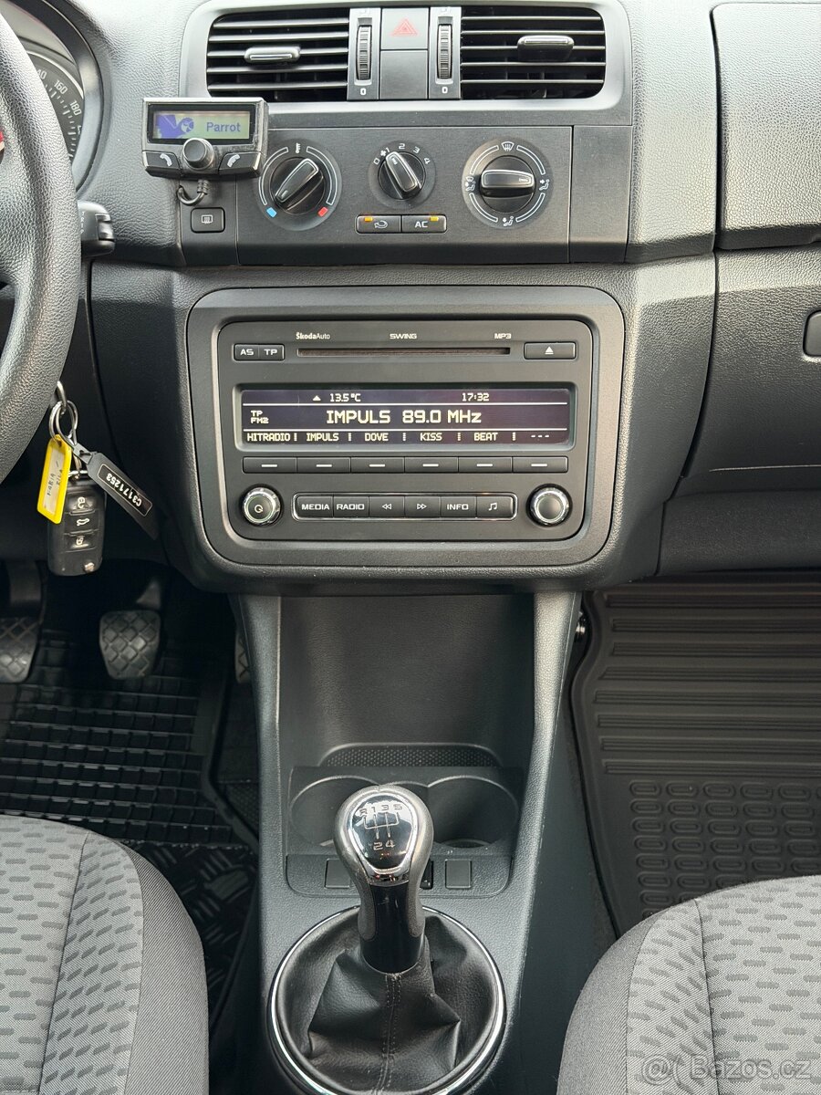 Škoda Fabia 2 Facelift - 1.4 16V 63kw - 2012 - 17