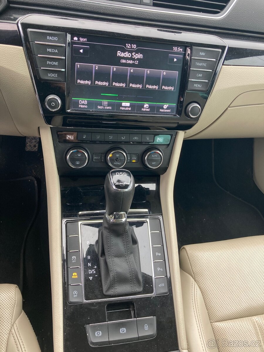 Škoda Superb 2,0tdi Laurin a Klement 140KW DSG,1.majitel - 17