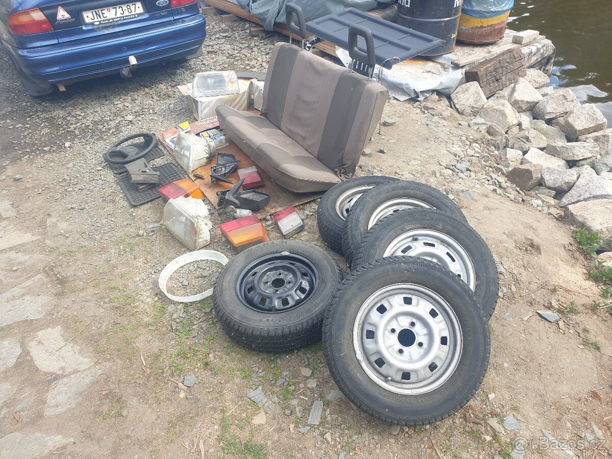 Favorit - 1. Generace typ 781 - 17