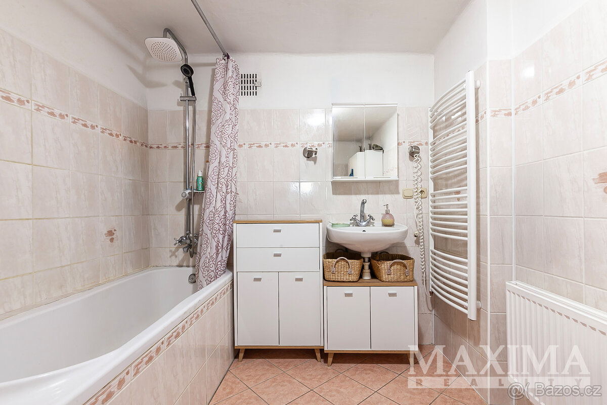 Dům 4+1 o ploše 200 m2 - Pravonín, Pravonín - 17