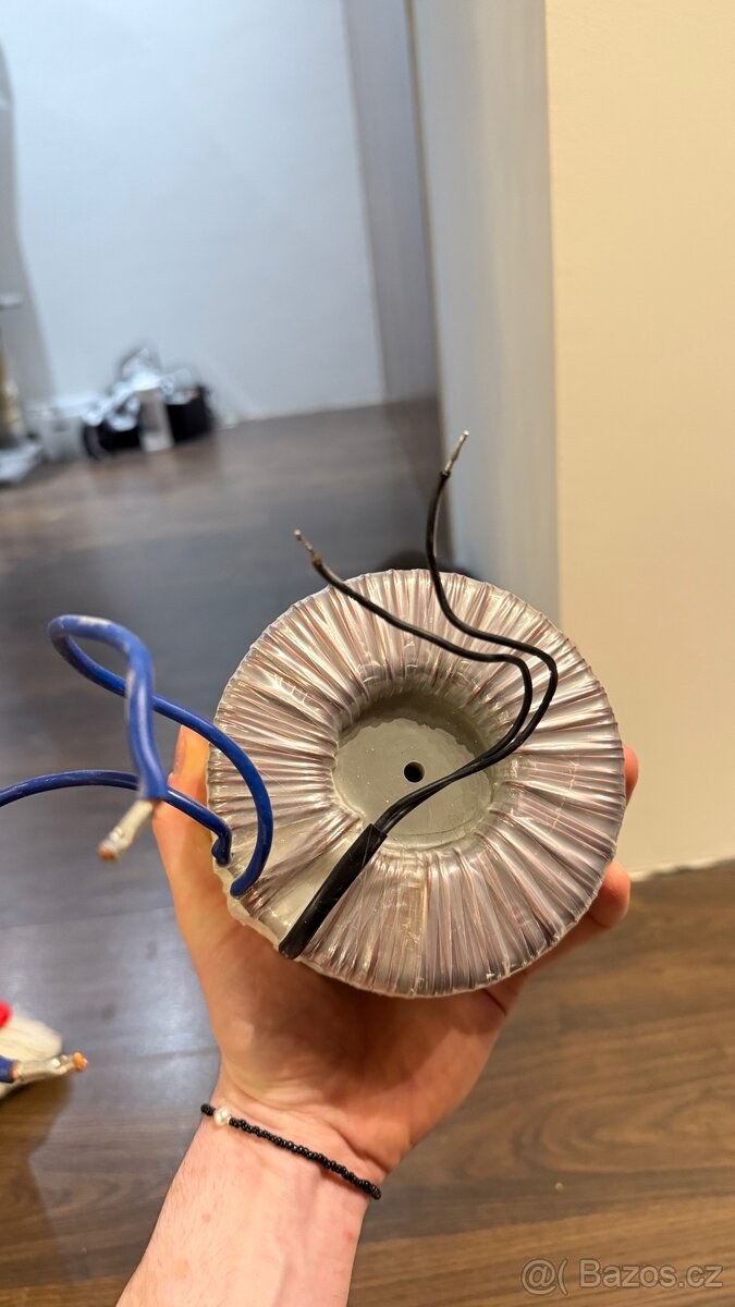 Transformátor 230V - 12V - 17