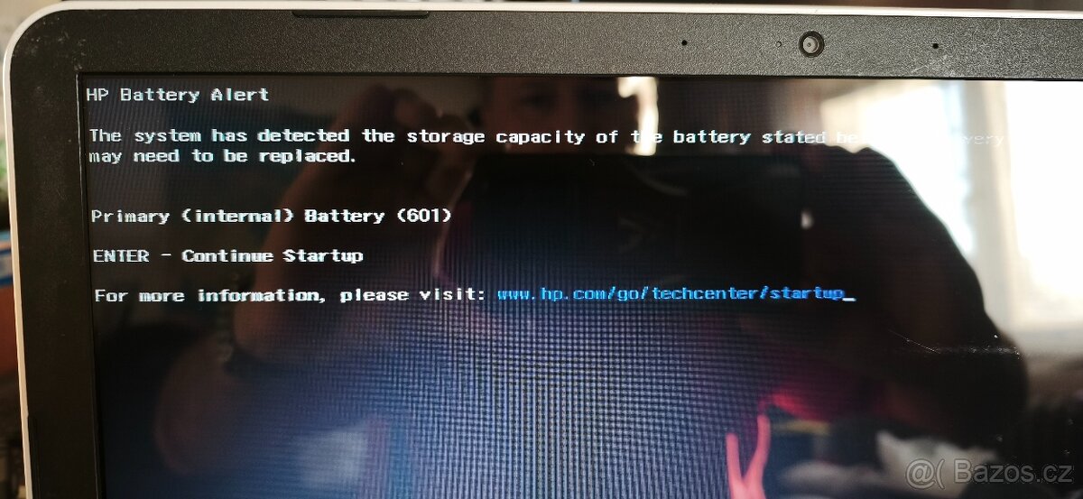 HP Model 15-au120nf - 17