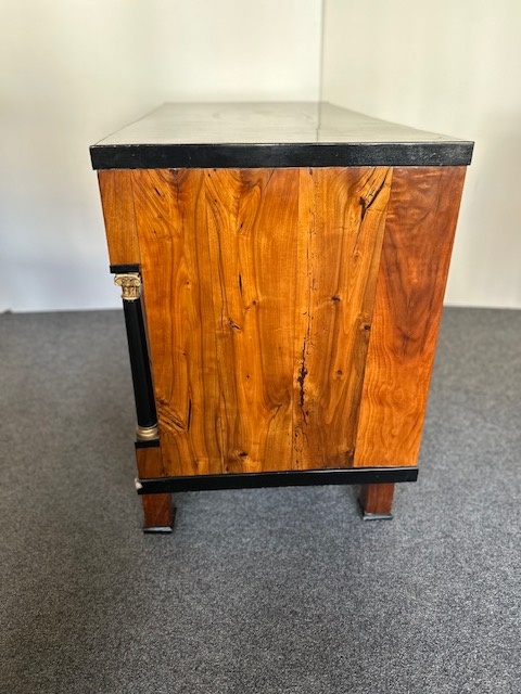 Komoda biedermeier hezký model. - 17