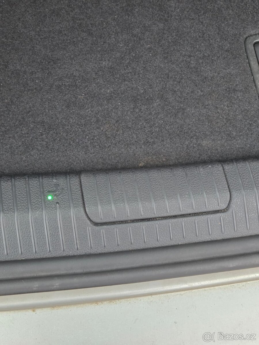 VW Golf 7 SPORTSVAN,2.0TDI,R.V.2014,205KKM,Tažné,ZÁRUKA - 17