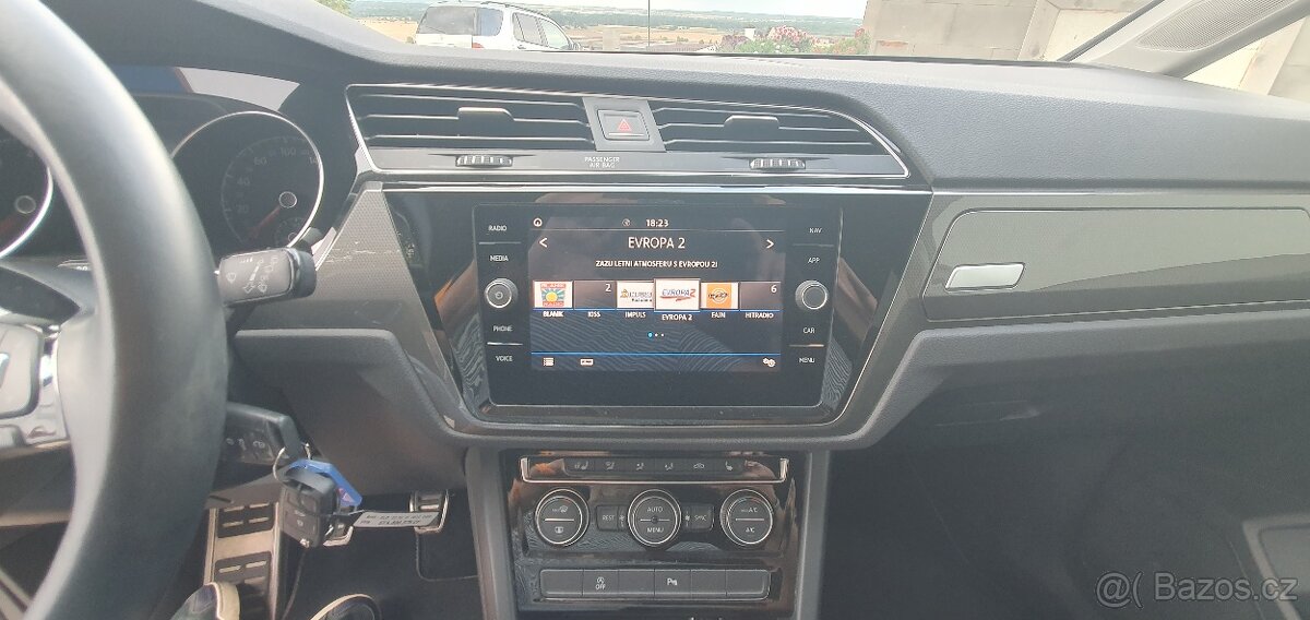 VOLKSWAGEN TOURAN JOIN 1.2TSI 81KW 7MÍST LED NAVI TOP STAV - 17