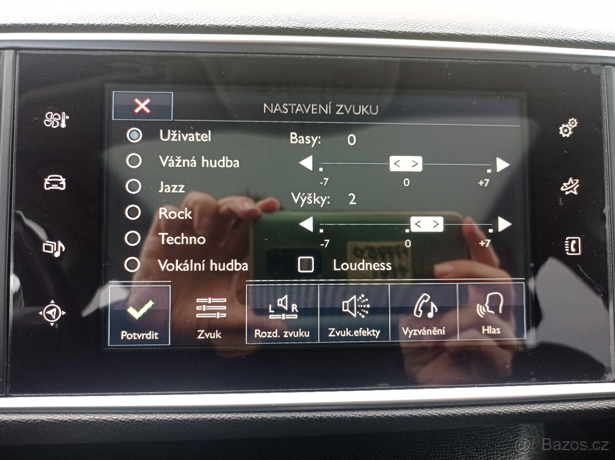 Peugeot 308 1.2i 96kW Navi/Panorama/1Maj - 17