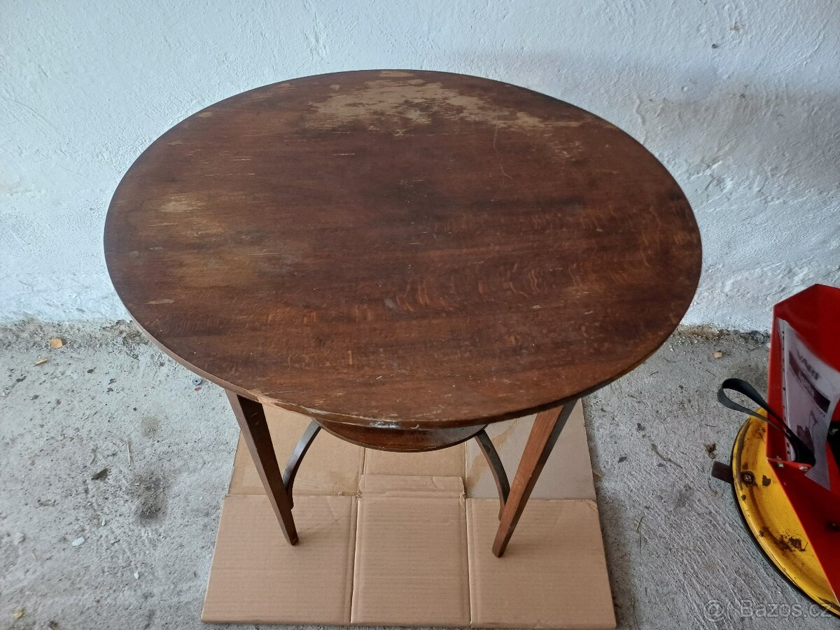Stolek Thonet - 17