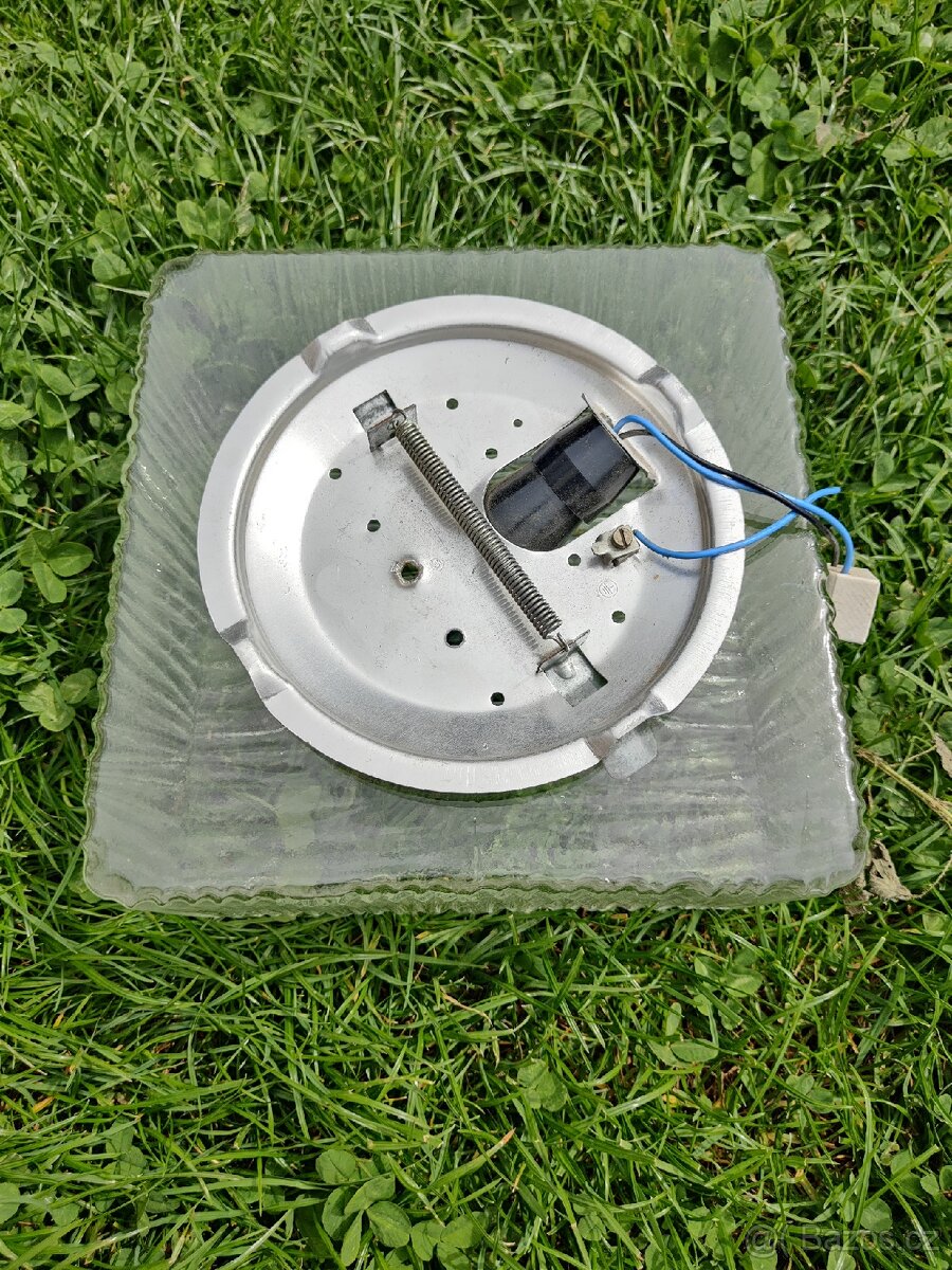 Ivan Jakeš 70 léta stropnice, světlo "včelí plástev" - 17