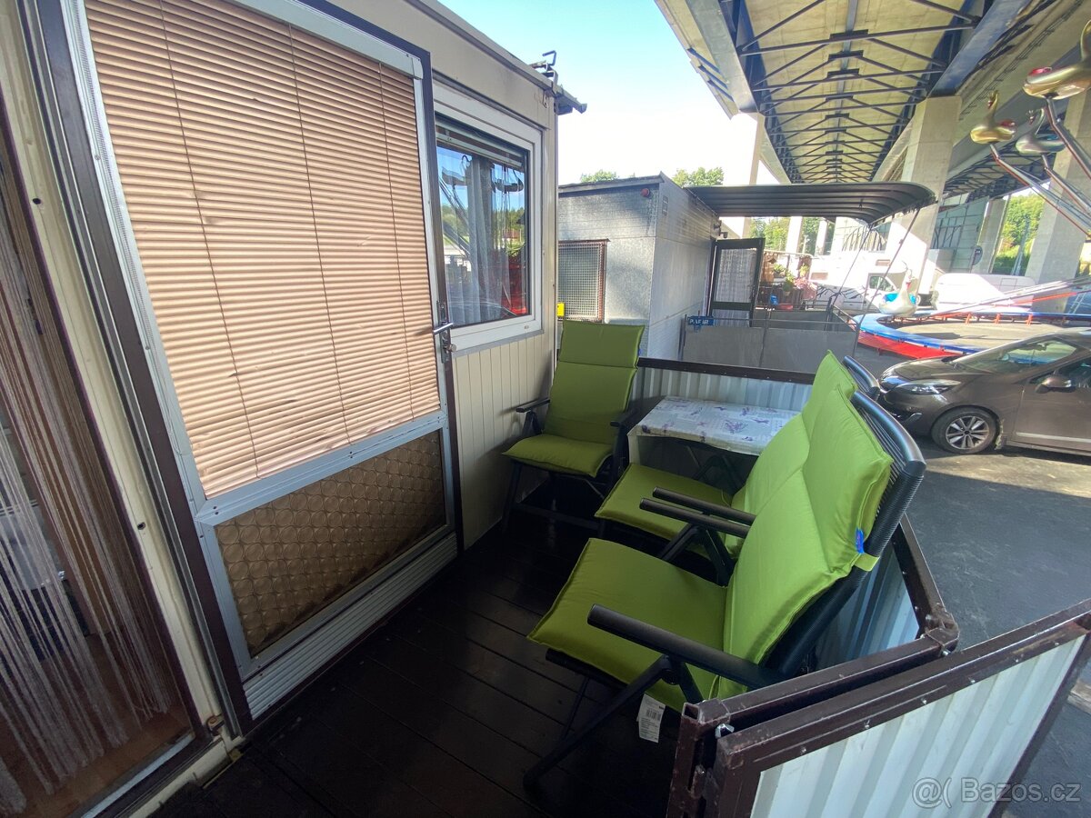 Obytná maringotka - 17