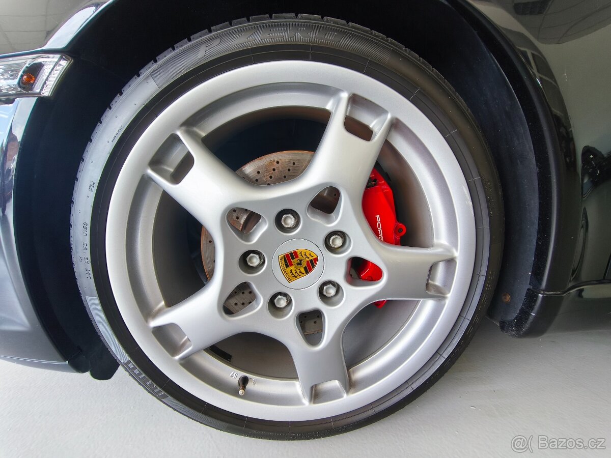 Porsche 911 Carrera S - 17