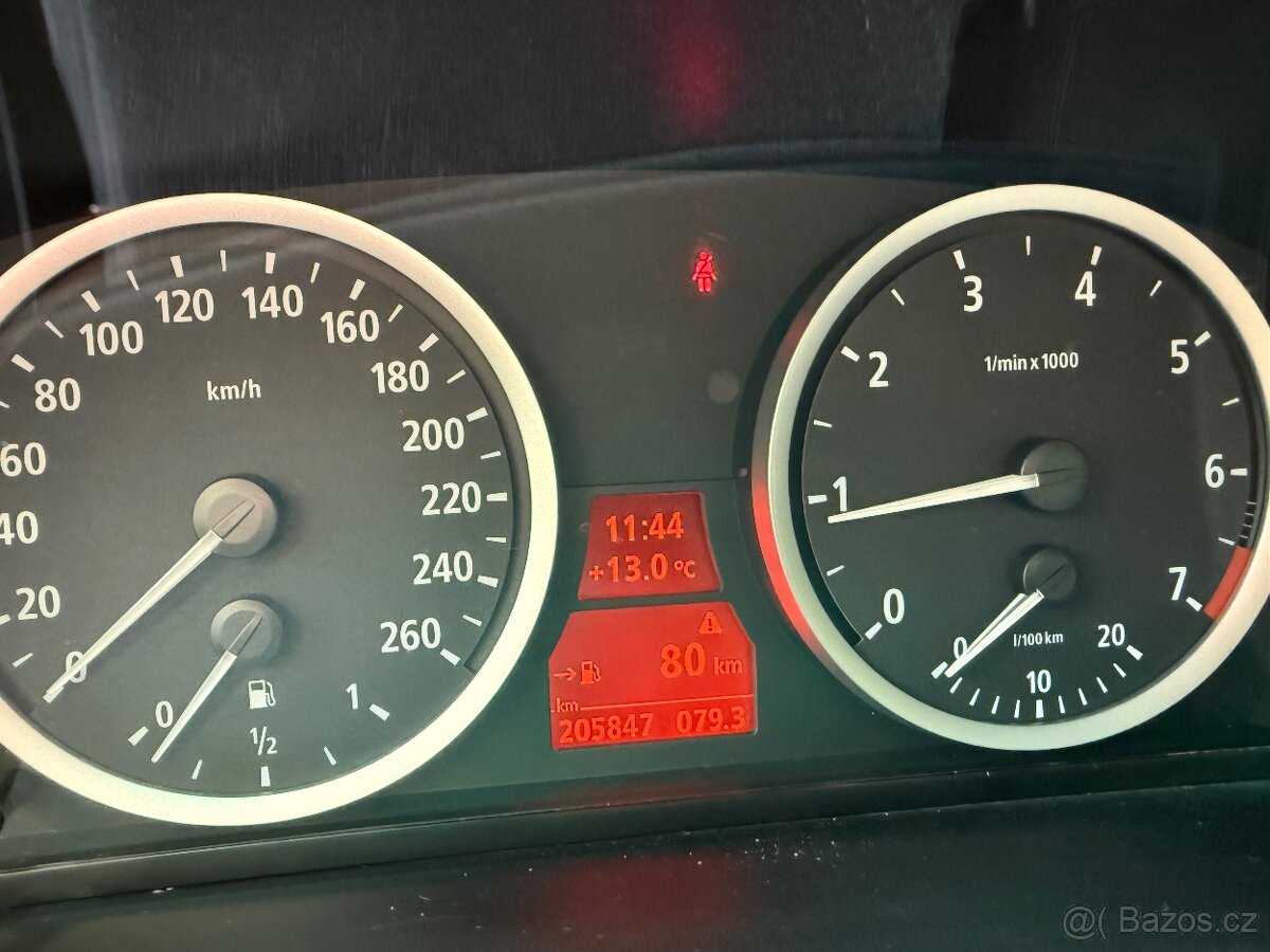 BMW 523 E60 2005 manual 130kw - 17