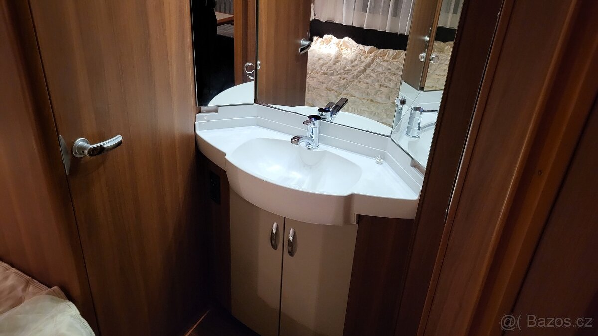 Obytný přívěs Hobby Prestige 720 UKFe - 17