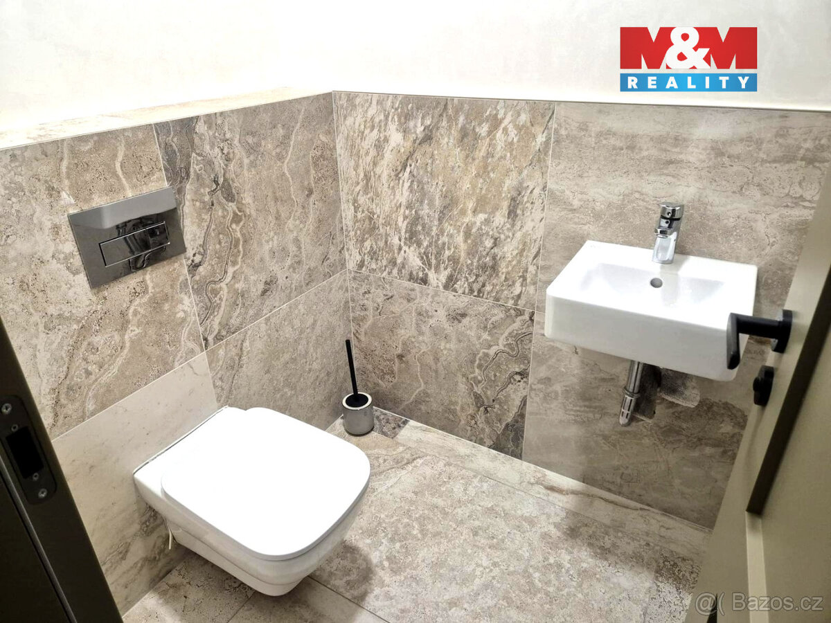 Pronájem bytu 2+kk, 100 m², Chomutov, ul. Klostermannova - 17