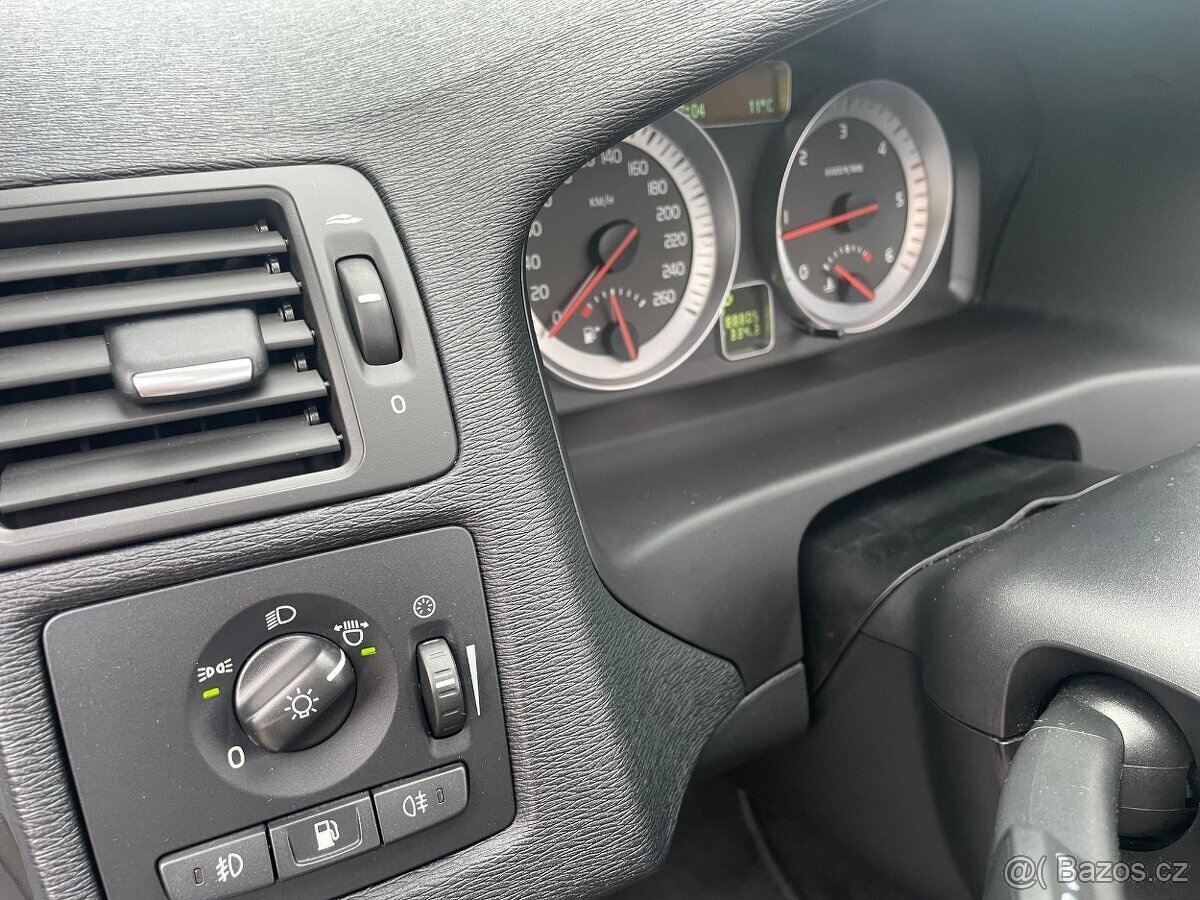 Volvo C70 D4 5válec Summum Automat - 17