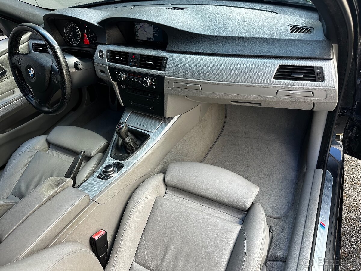 330i 200kw 6st. Manuál, M-paket 229000km, Webasto, LCI - 17