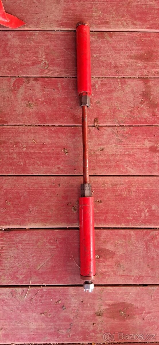 Vyorávač brambor, kola ,osy ,Motor Jikov, příslušenství. - 17