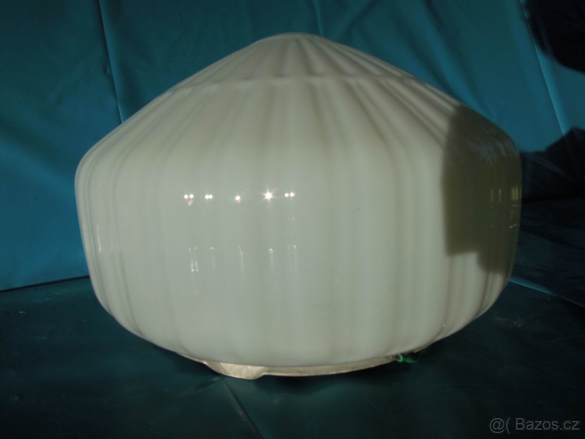 Bakelitové RETRO lampičky . - 17