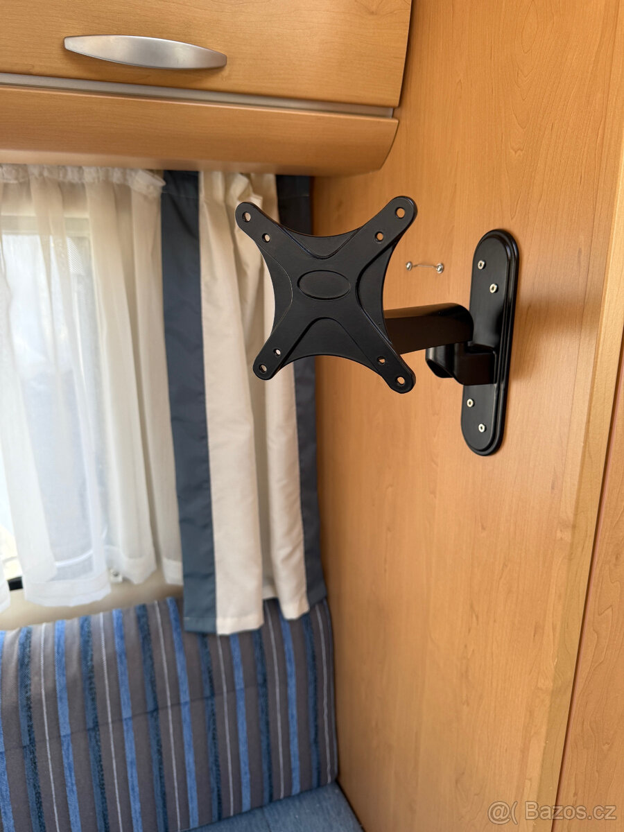 Knaus Südwind 500 FU , ULTRAHEAT, PODLAH.TOPENÍ, PLYN.TROUBA - 17