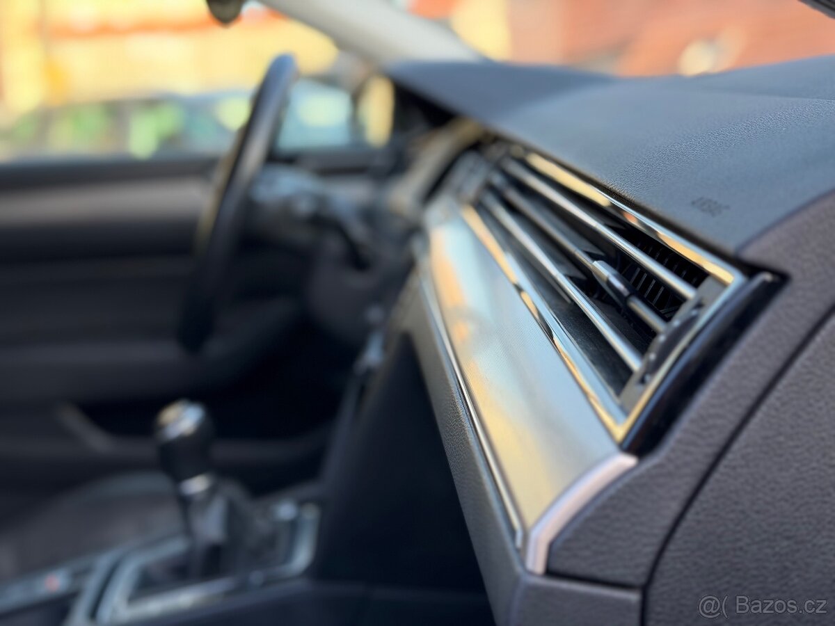 VW Passat B8 2.0 TDi 110kw R-Line combi (bez ad blue) WEBAST - 17