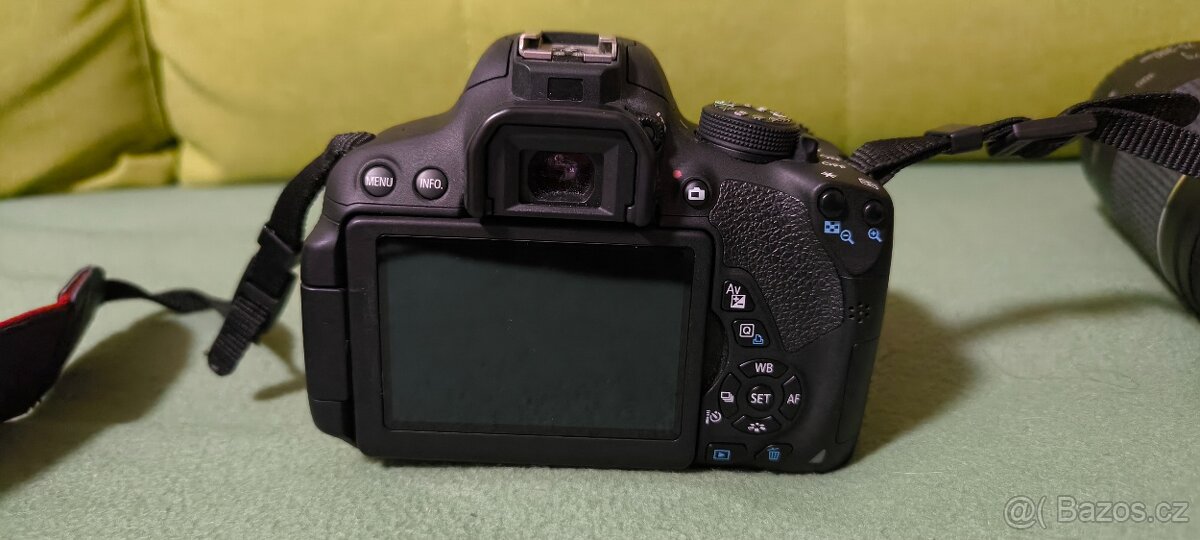 Digitální fotoaparát Canon EOS 700D - 17