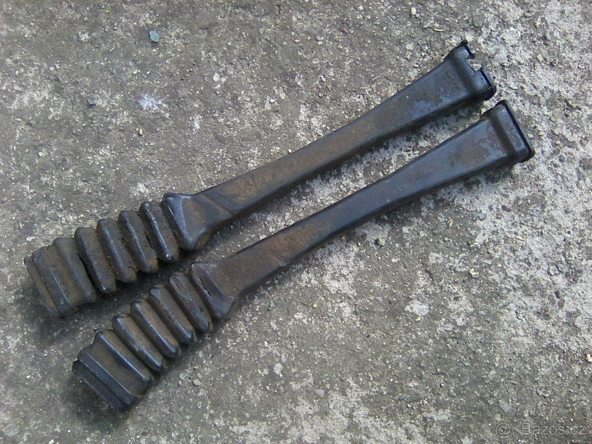 Jawa 350/632/634/638/639/640 ND-rozeta,kryty řetězu,z. brzda - 17