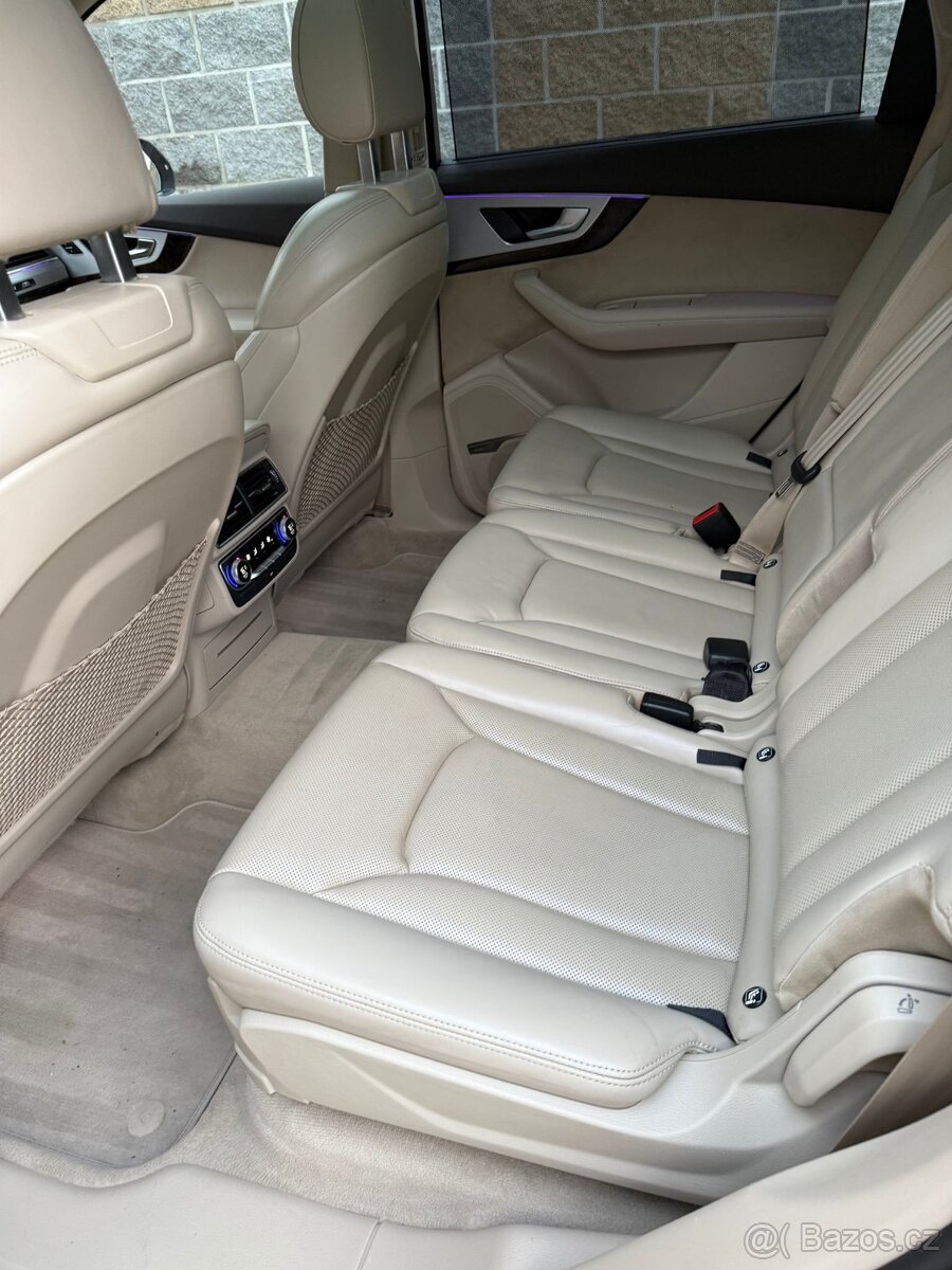 Audi Q7 3.0 TDi S line 200kw EXCLUSIV - 17
