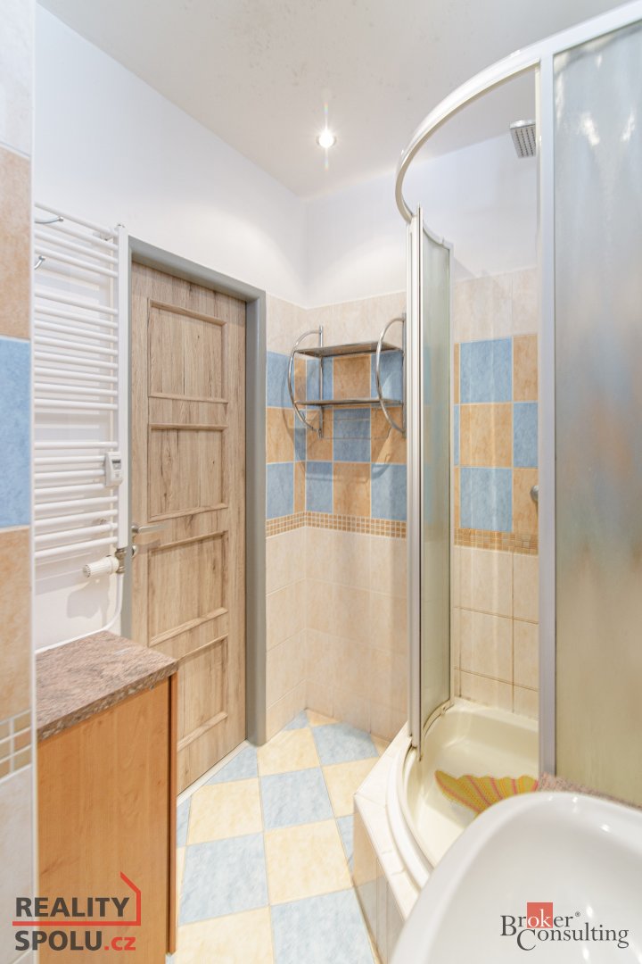 Převod dr. podílu, byty/2+kk, 49 m2, Dr. E. Beneše 102/22, 7 - 17