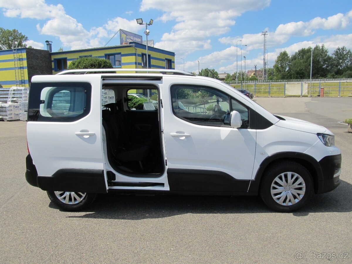 Peugeot Rifter 1.5 BlueHDi 5 míst ČR 1.maj - 17