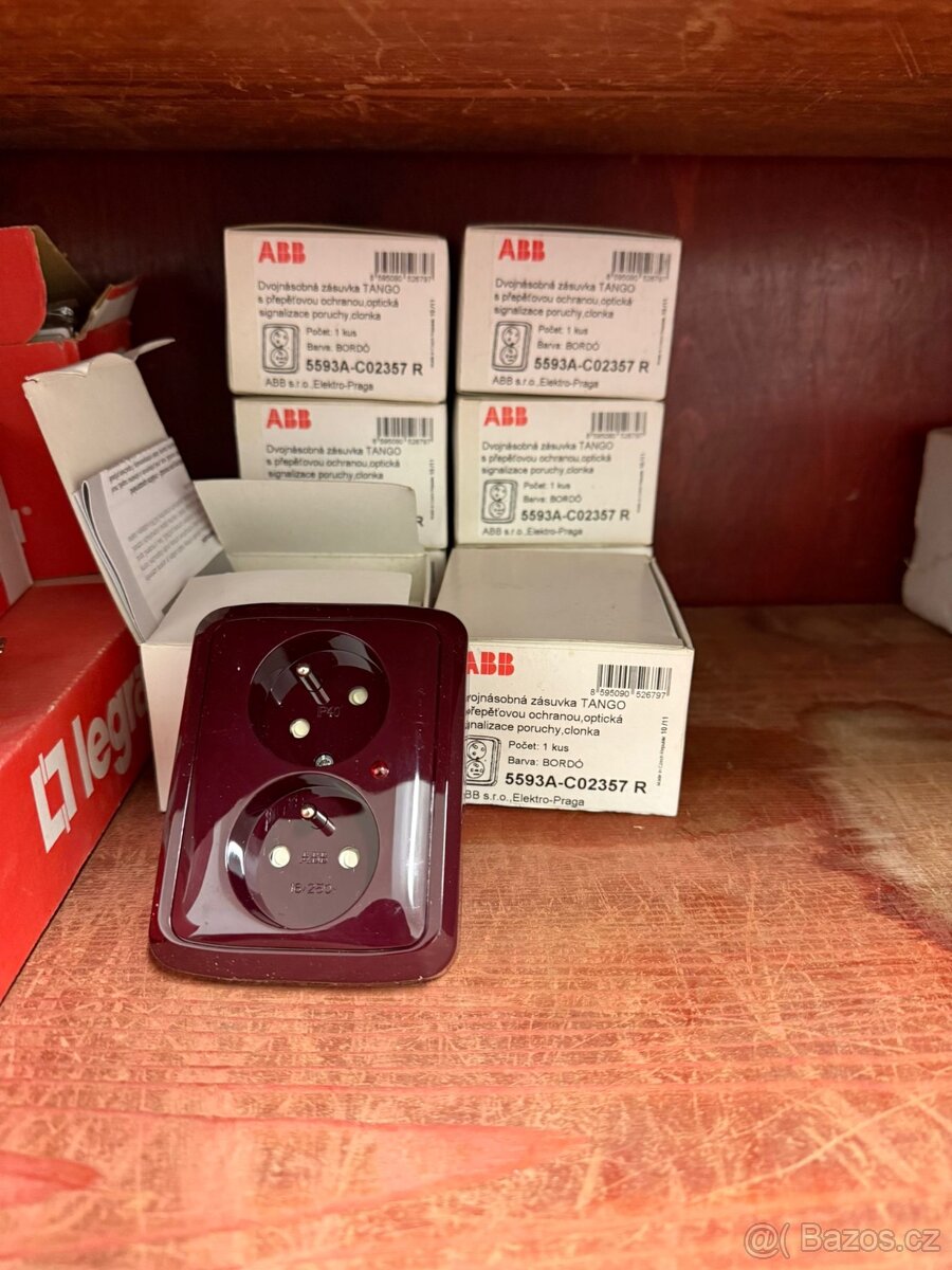Prodám jističe chrániče ap.rozvaděče - 17