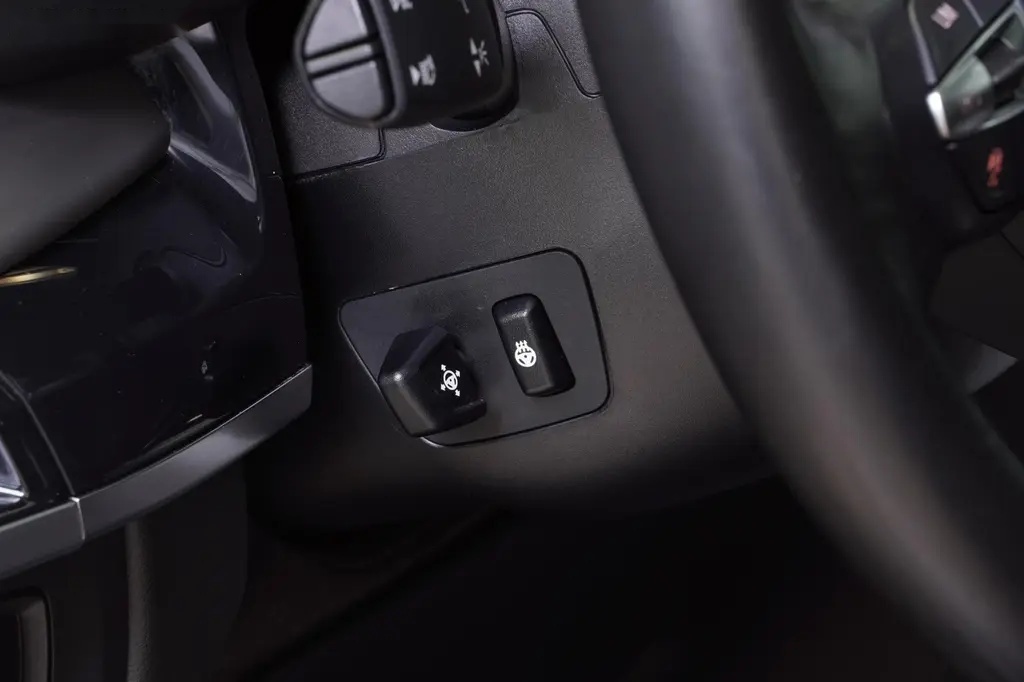 BMW X5, M50D,126000KM,HUD,PANO,SOFTCLO - 17