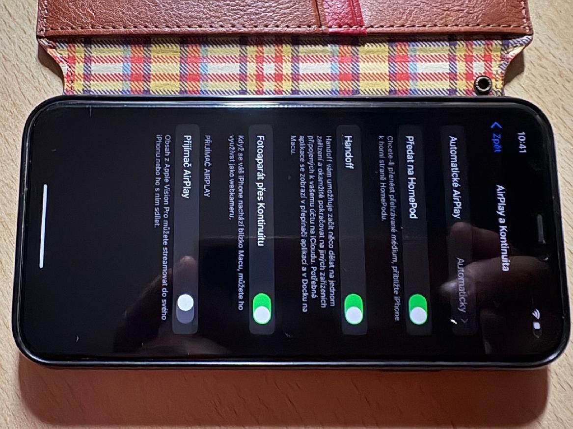 Prodám iPhon 11-64 Gb - 17