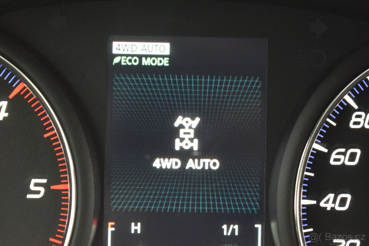 Mitsubishi Outlander 2,3 Di-D 110 kW,7-míst,4x4,kamera,TZ - 17