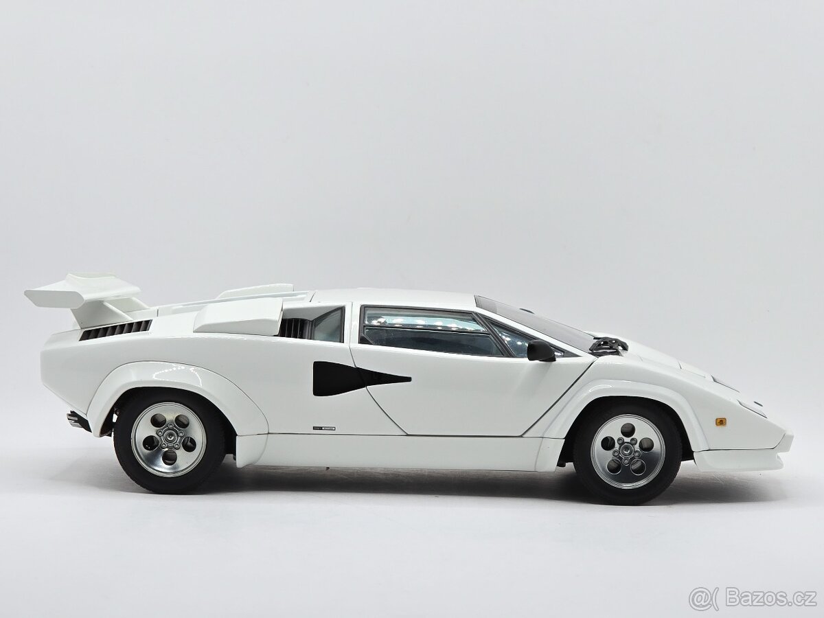 Lamborghini Countach 5000s 1:18 Autoart - 17