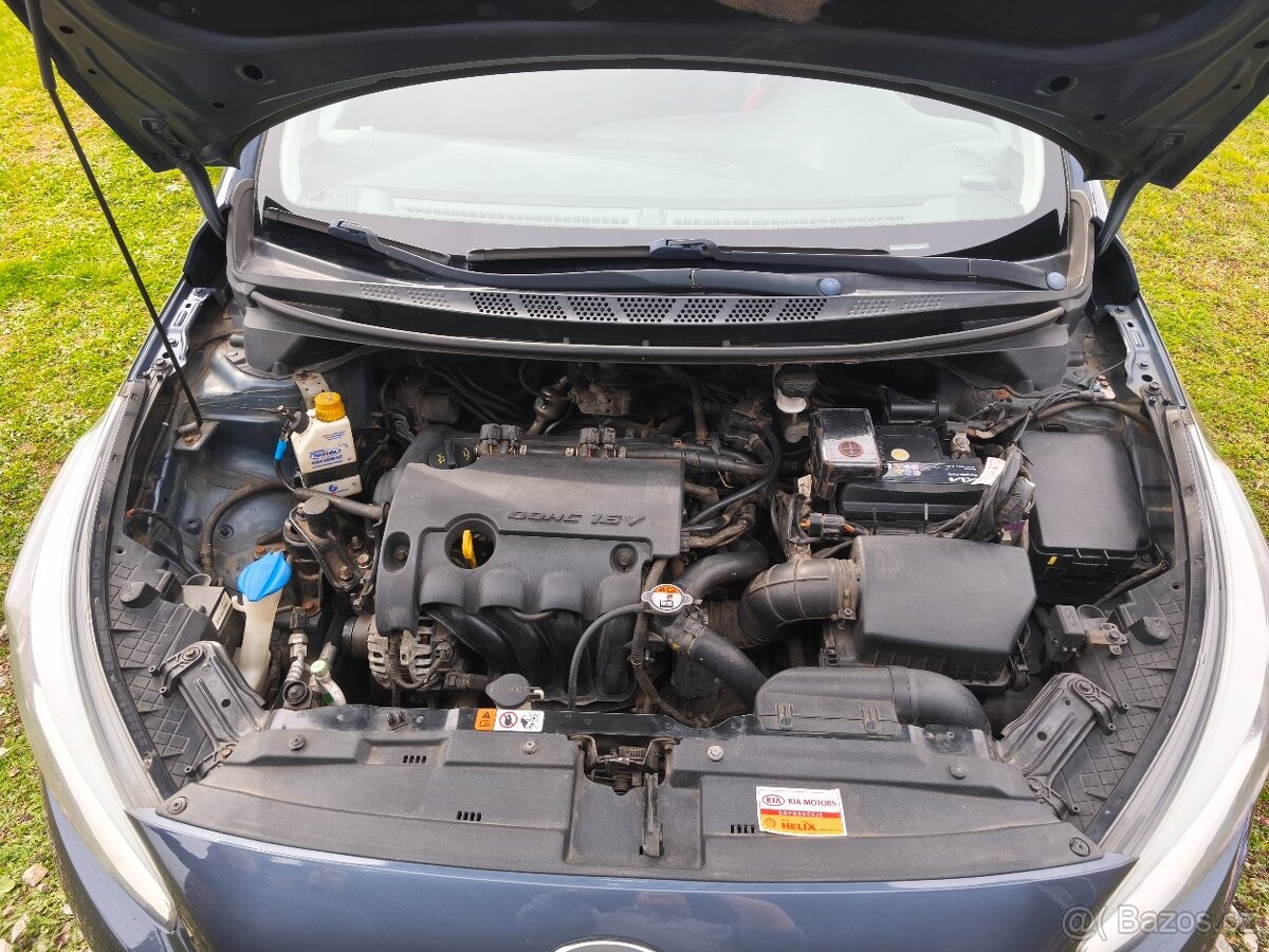 Kia ceed kombi 1.4 benzín+LPG - 17