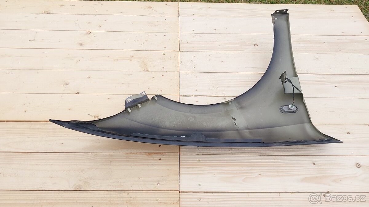 Seat LEON II – Blatníky přední LC9Z - 17