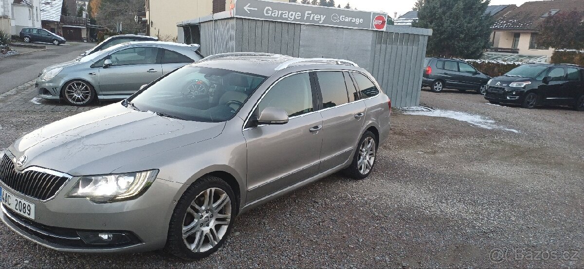 Skoda superb elegance 2.0 tdi 125 kw 4x4 dsg - 17