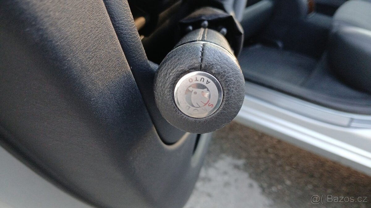 Škoda Superb V6 2.8 190 koní MANUÁL, ex vládní bez koroze - 17