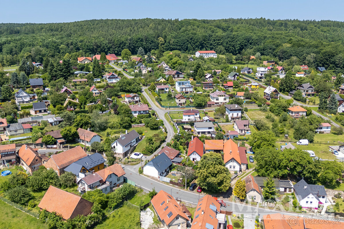 Dům 5+kk o ploše 200 m2 - Černé Voděrady, Černé Voděrady - 17