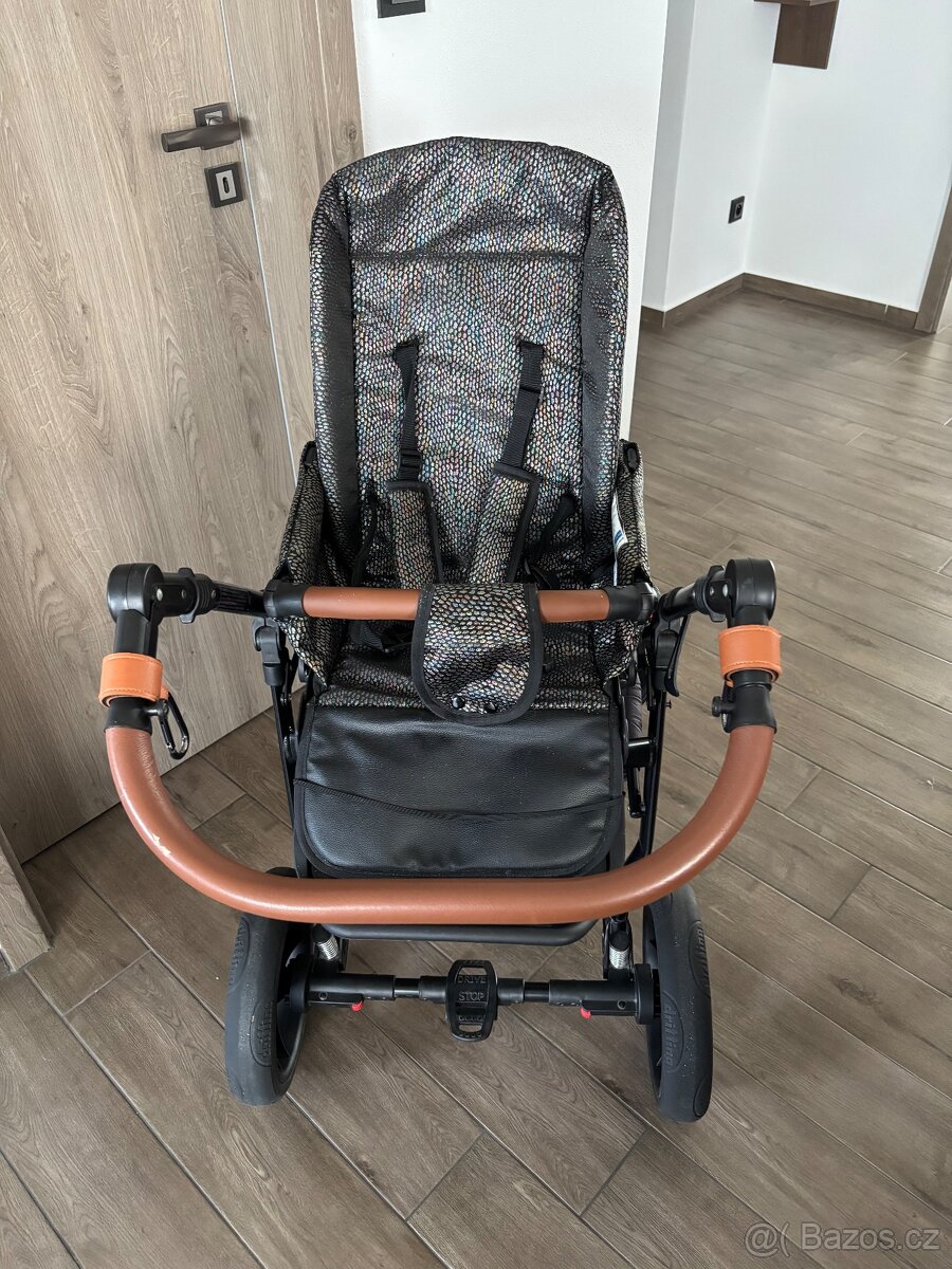 Kočárek- korba,sport,autosedačka - 17