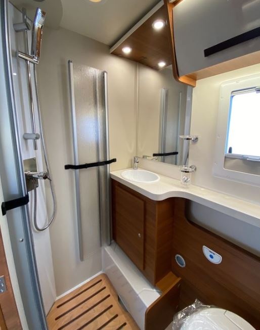 Elnagh Baron 65 (2022) - 17