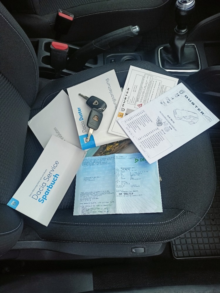 Dacia Duster 1.6i SE Winterpaket Navi Digi Klima Kamera - 17