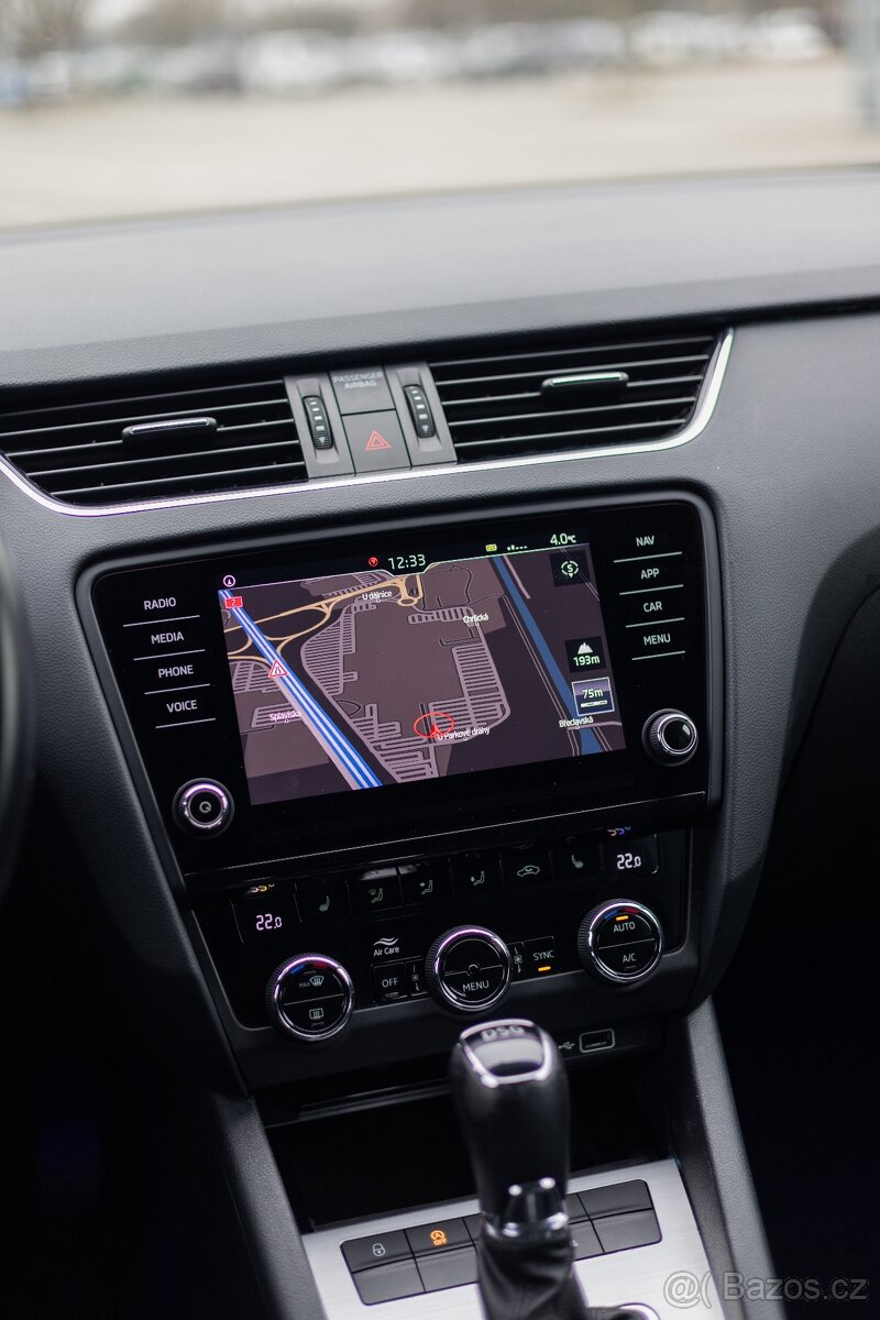 Prodám Škoda Octavia 3, 2.0tdi 110 kw, aut, tažné , 99100 km - 17