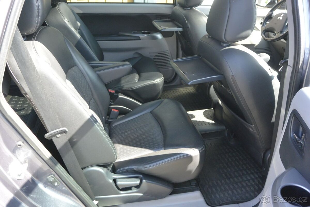PRODÁM Mitsubishi Grandis 2.0DI-D 6míst - 17